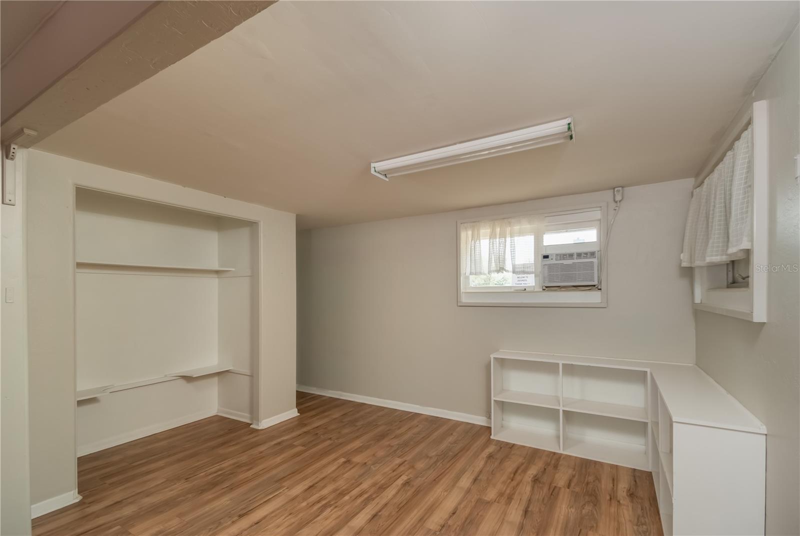 Image 12 of 61 For 15 Ruckert Circle