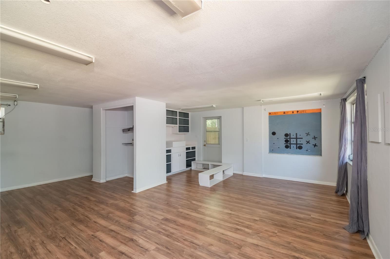 Image 13 of 61 For 15 Ruckert Circle