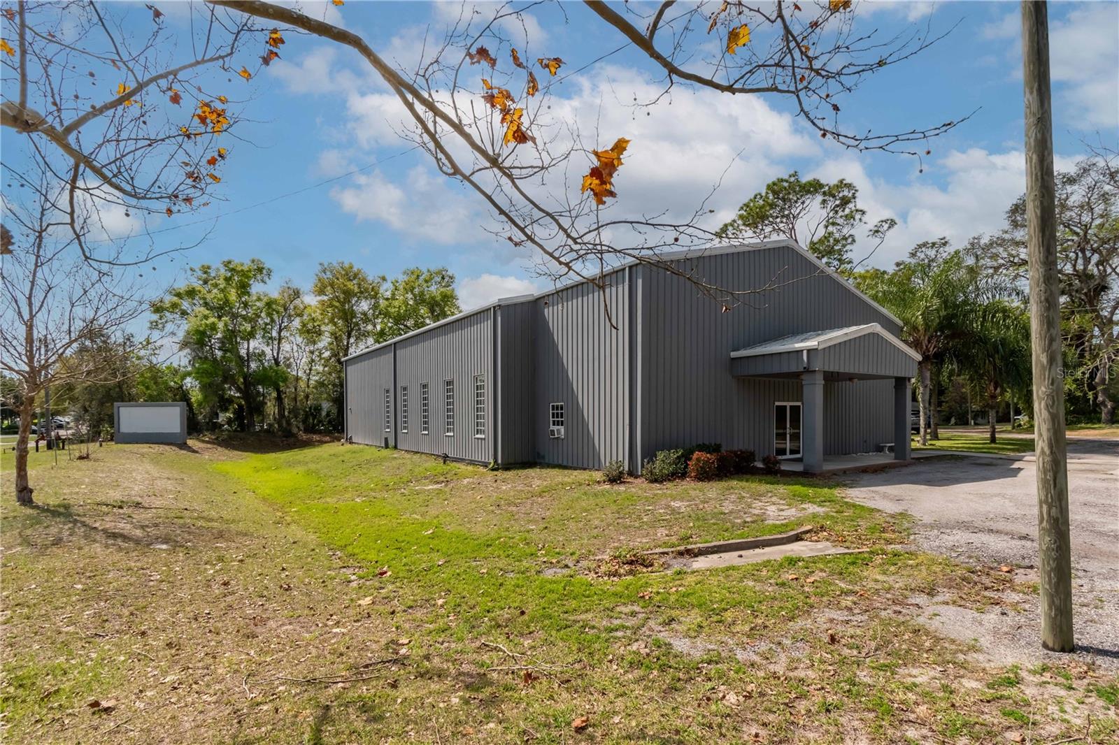 Image 3 of 61 For 15 Ruckert Circle