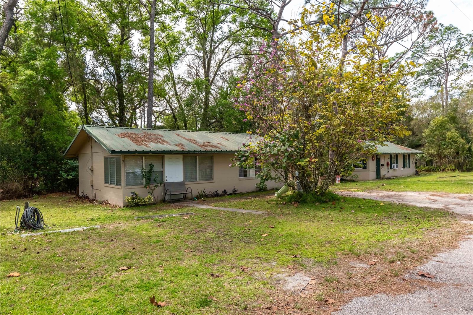 Image 6 of 61 For 15 Ruckert Circle