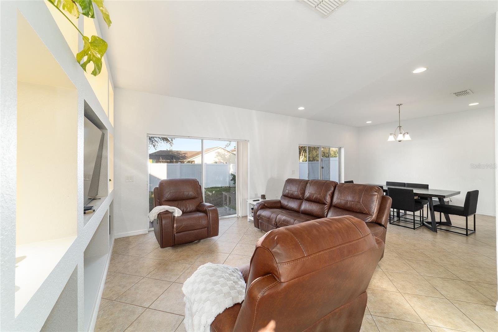 Image 15 of 76 For 5094 122nd Boulevard