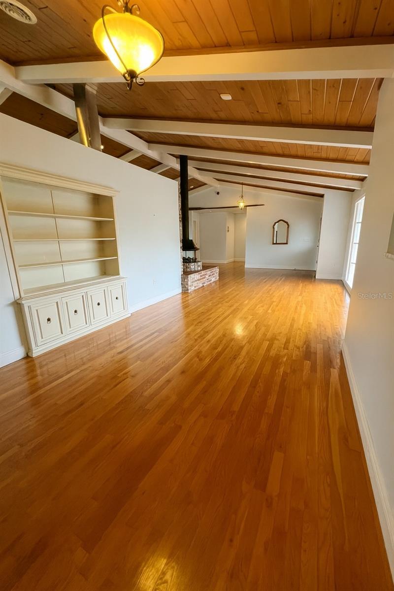 Image 11 of 51 For 35 Chinica Drive