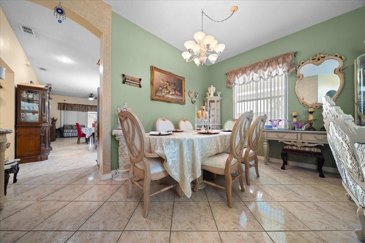 Image 9 of 57 For 1010 Raining Meadows Lane