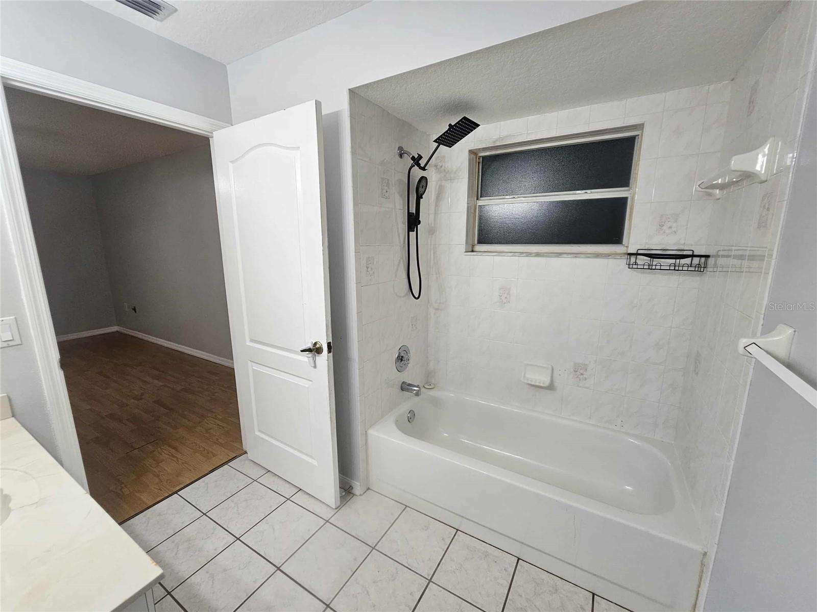 Image 13 of 37 For 110 Outlook Avenue