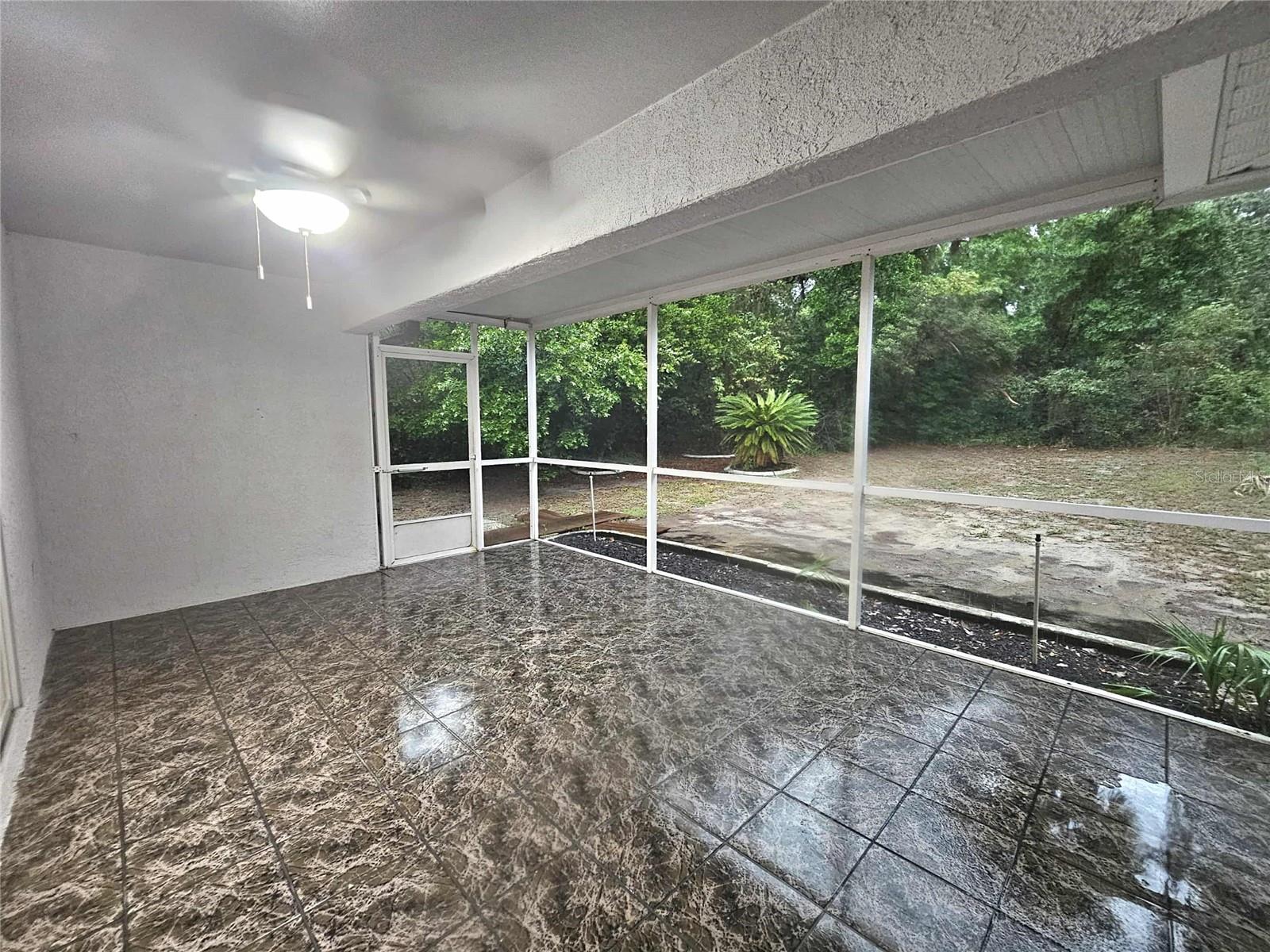 Image 20 of 37 For 110 Outlook Avenue