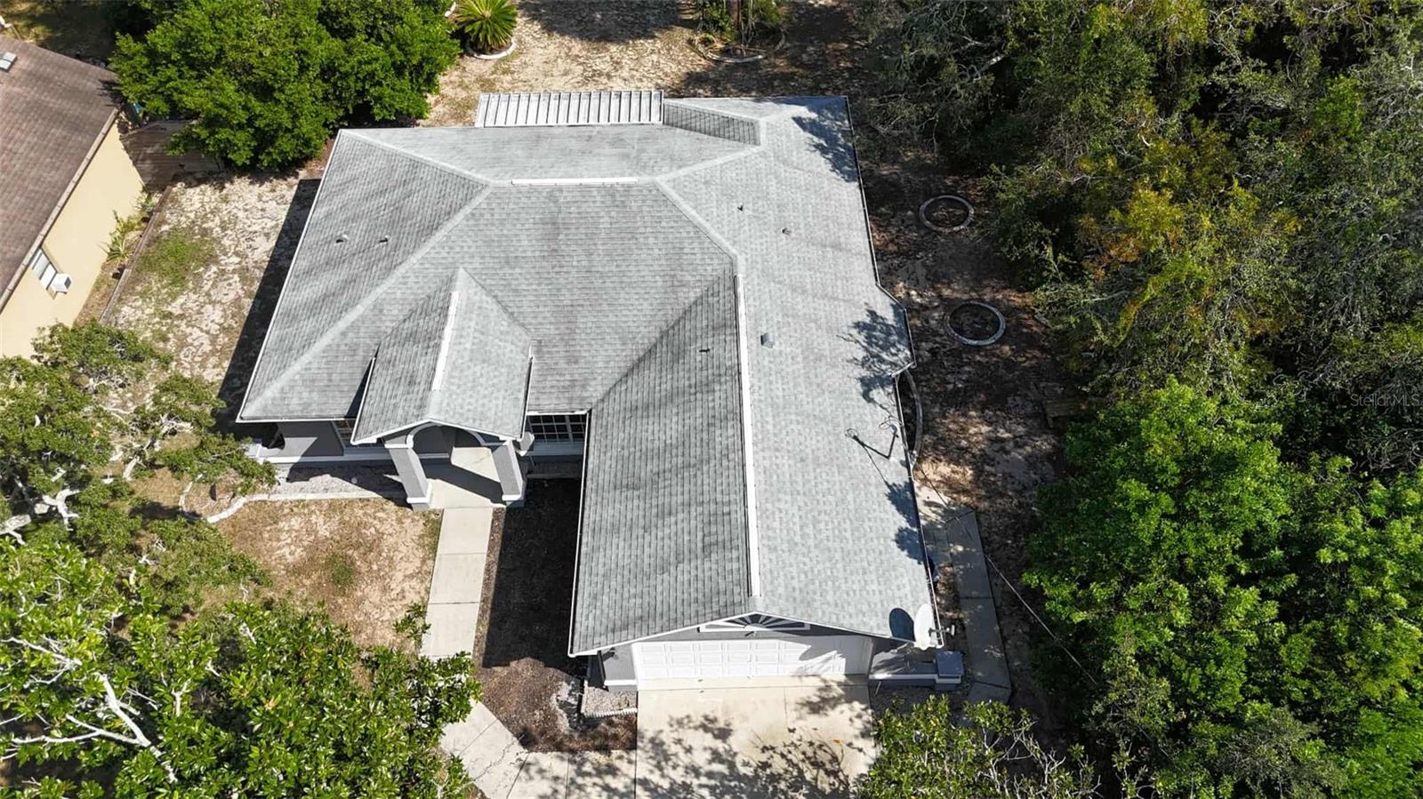 Image 33 of 37 For 110 Outlook Avenue