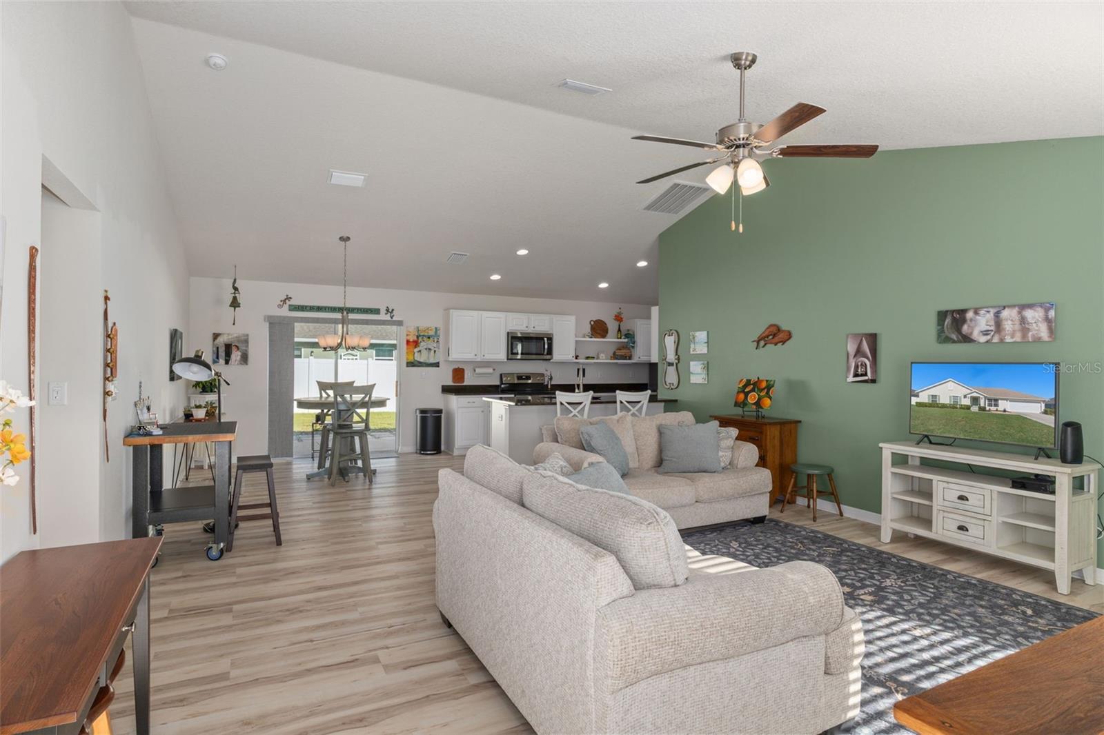 Image 5 of 33 For 741 Walkertown Drive