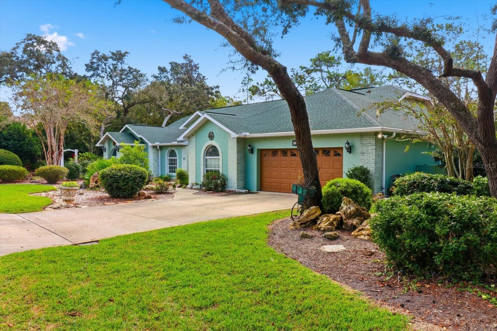 Image 12 of 48 For 24 Livingstone Daisy Court 12