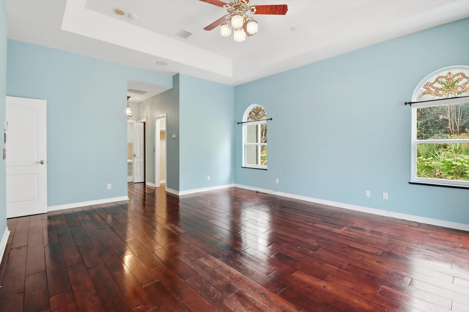 Image 25 of 48 For 24 Livingstone Daisy Court 12