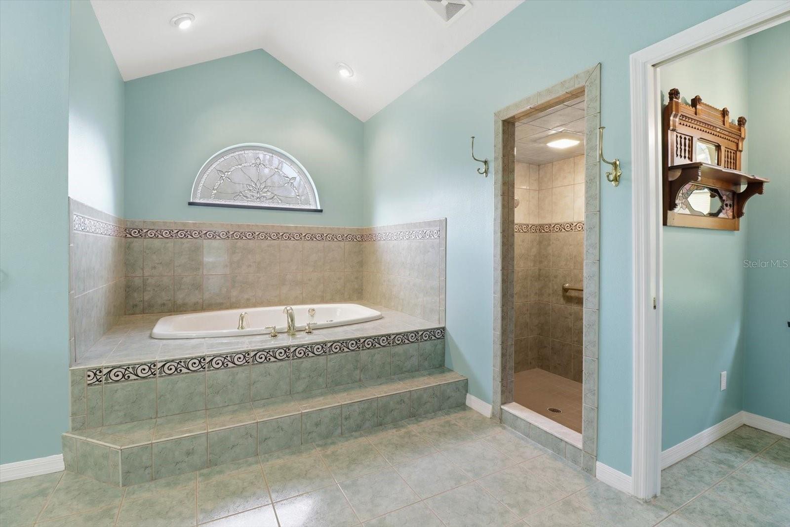 Image 26 of 48 For 24 Livingstone Daisy Court 12