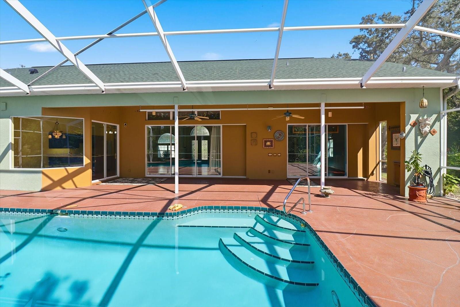 Image 37 of 48 For 24 Livingstone Daisy Court 12