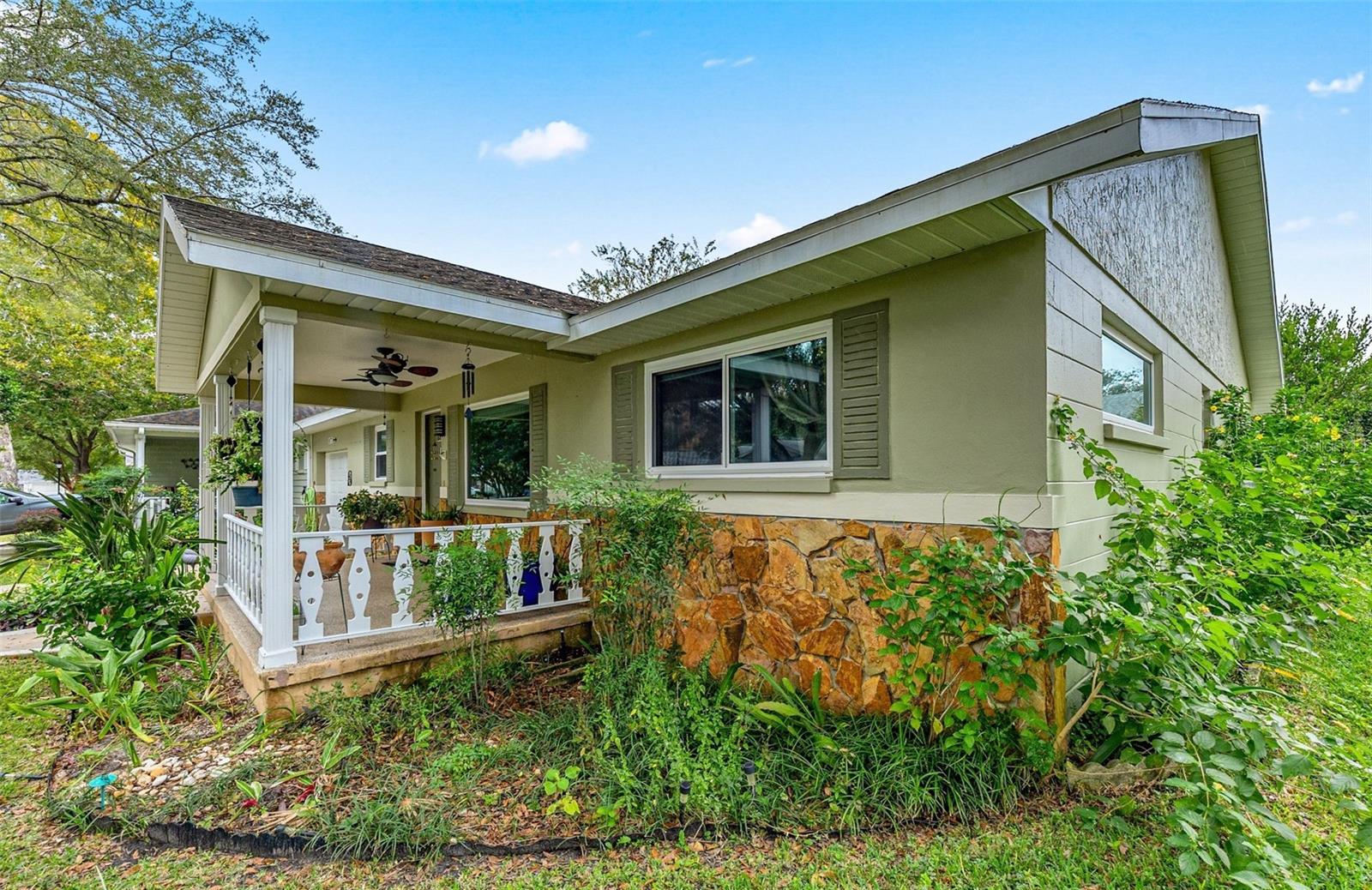 Image 4 of 30 For 8877 96th Street D