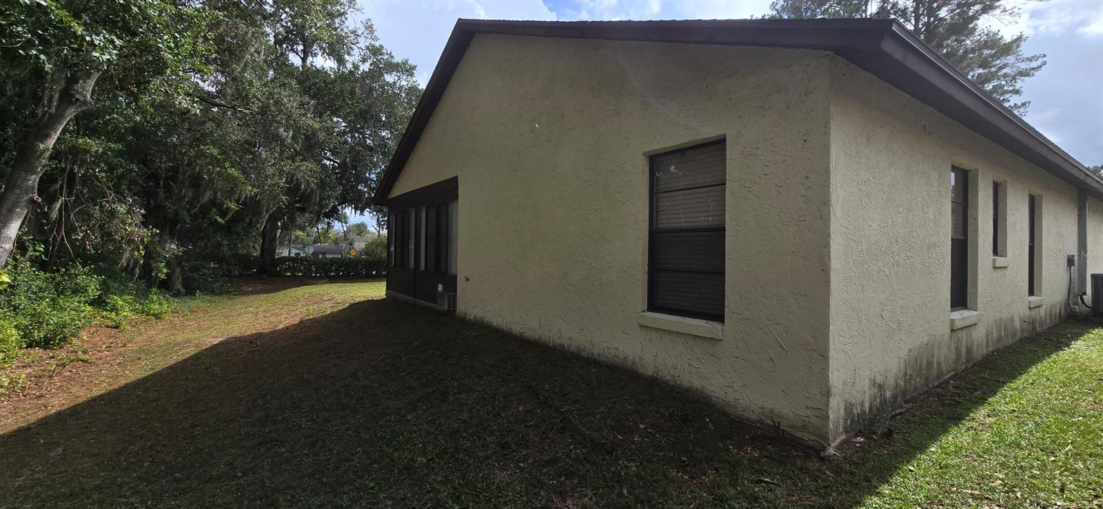 Image 2 of 13 For 1020 30th Avenue 101