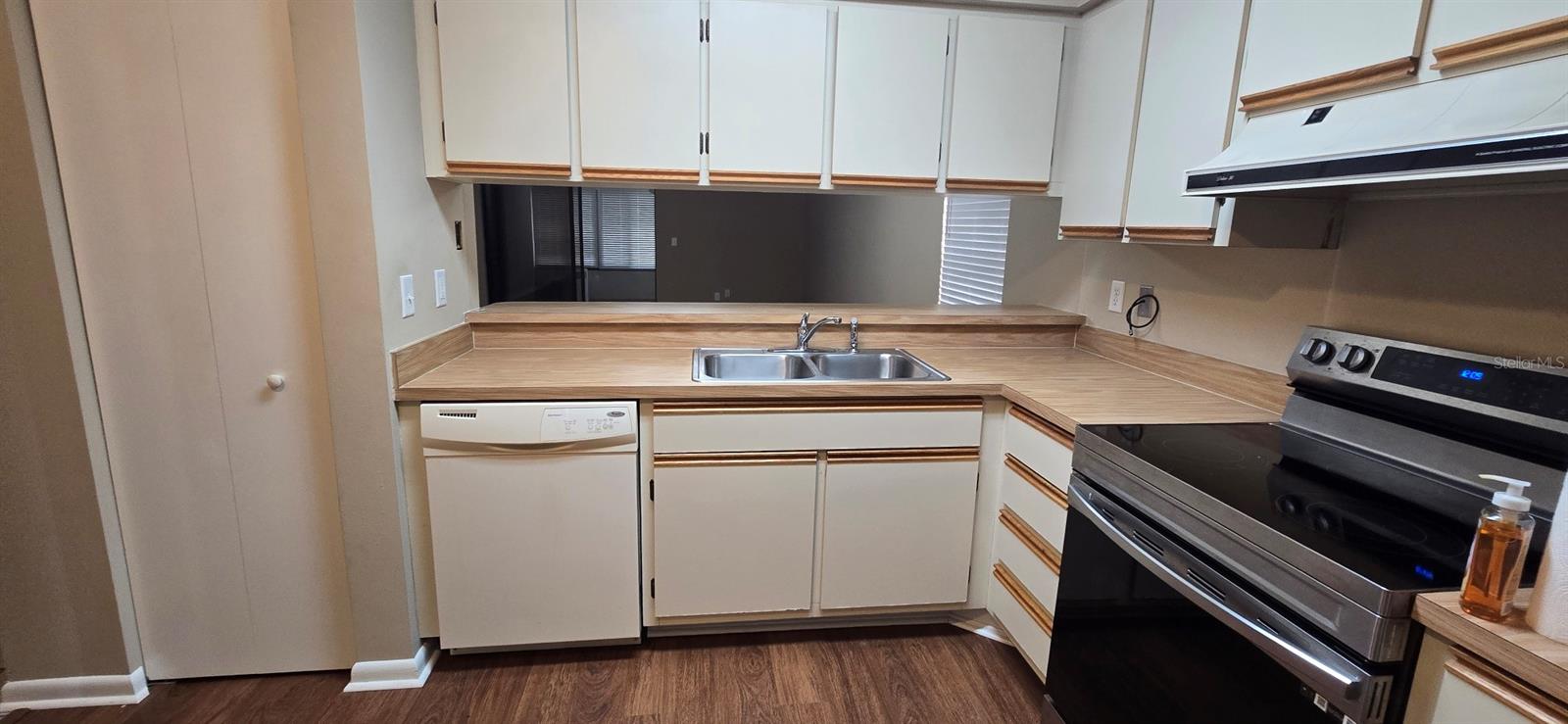 Image 4 of 13 For 1020 30th Avenue 101