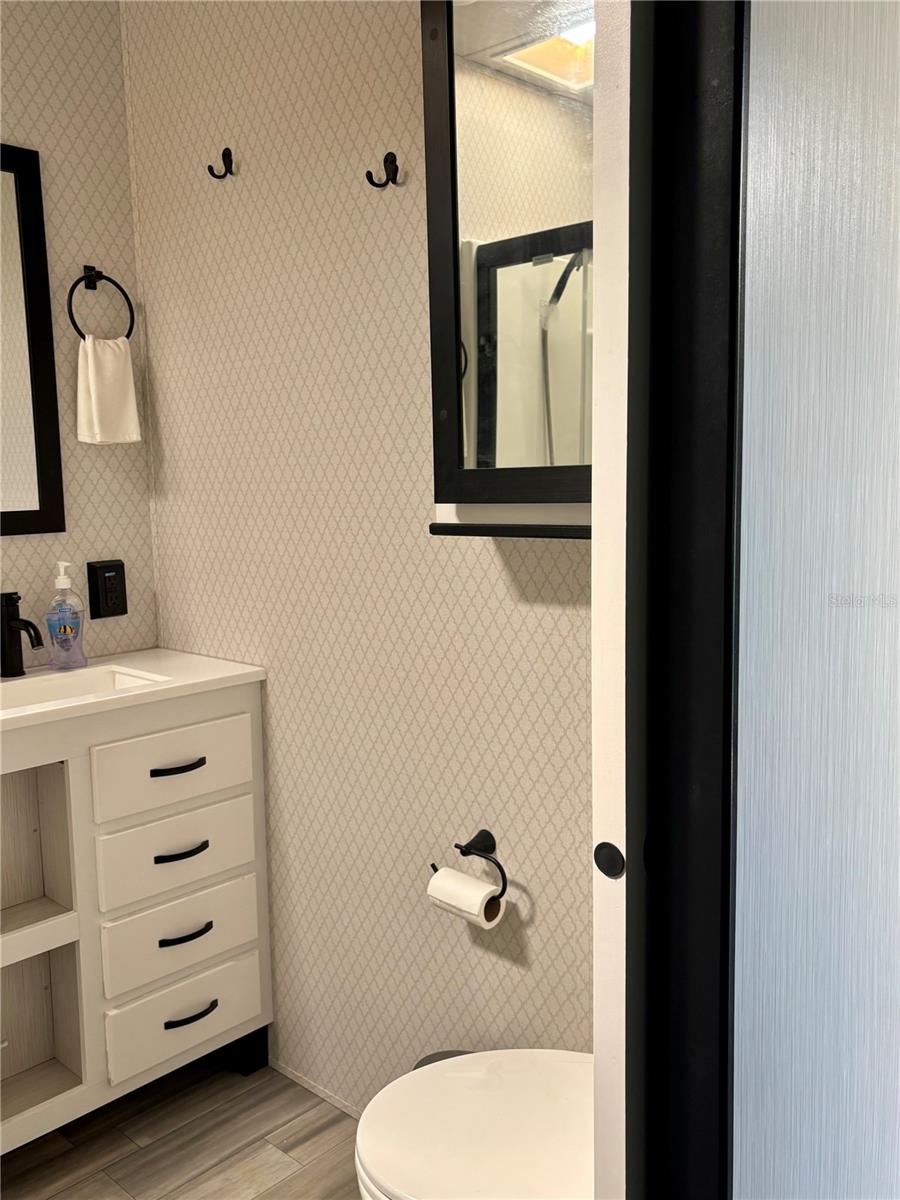 Image 23 of 36 For 3259 102nd Avenue Road