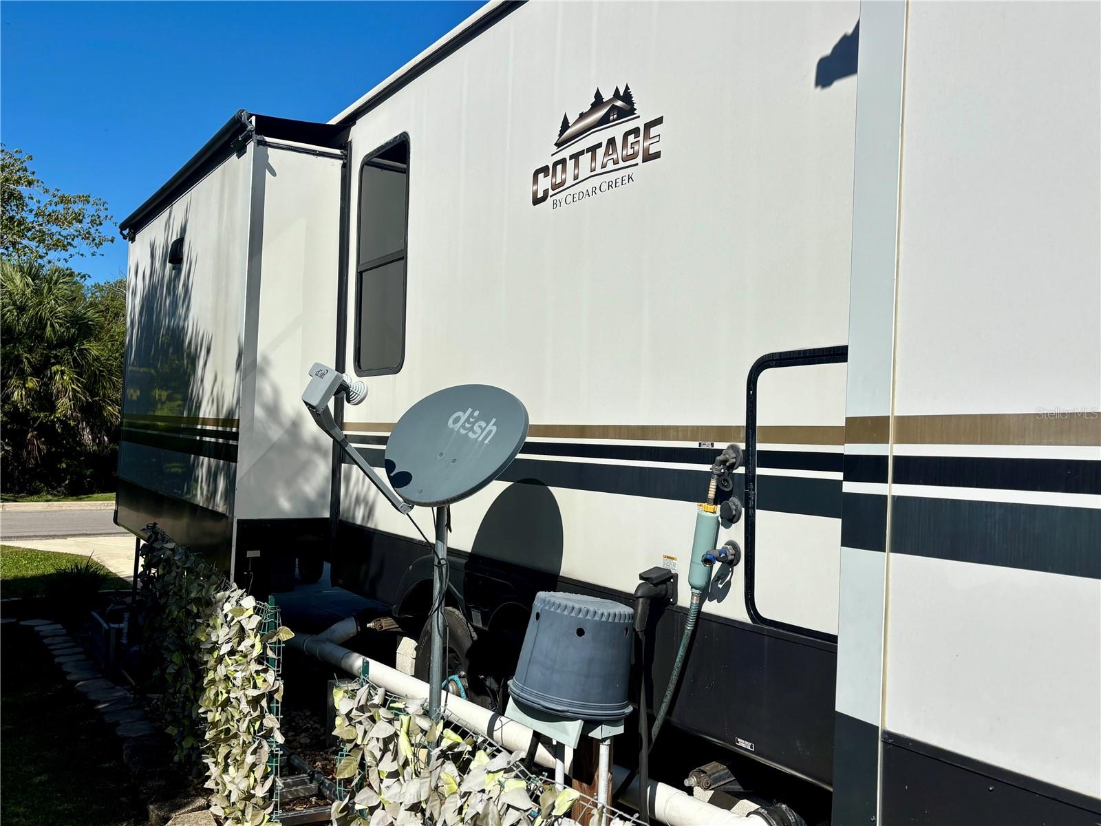 Image 6 of 36 For 3259 102nd Avenue Road