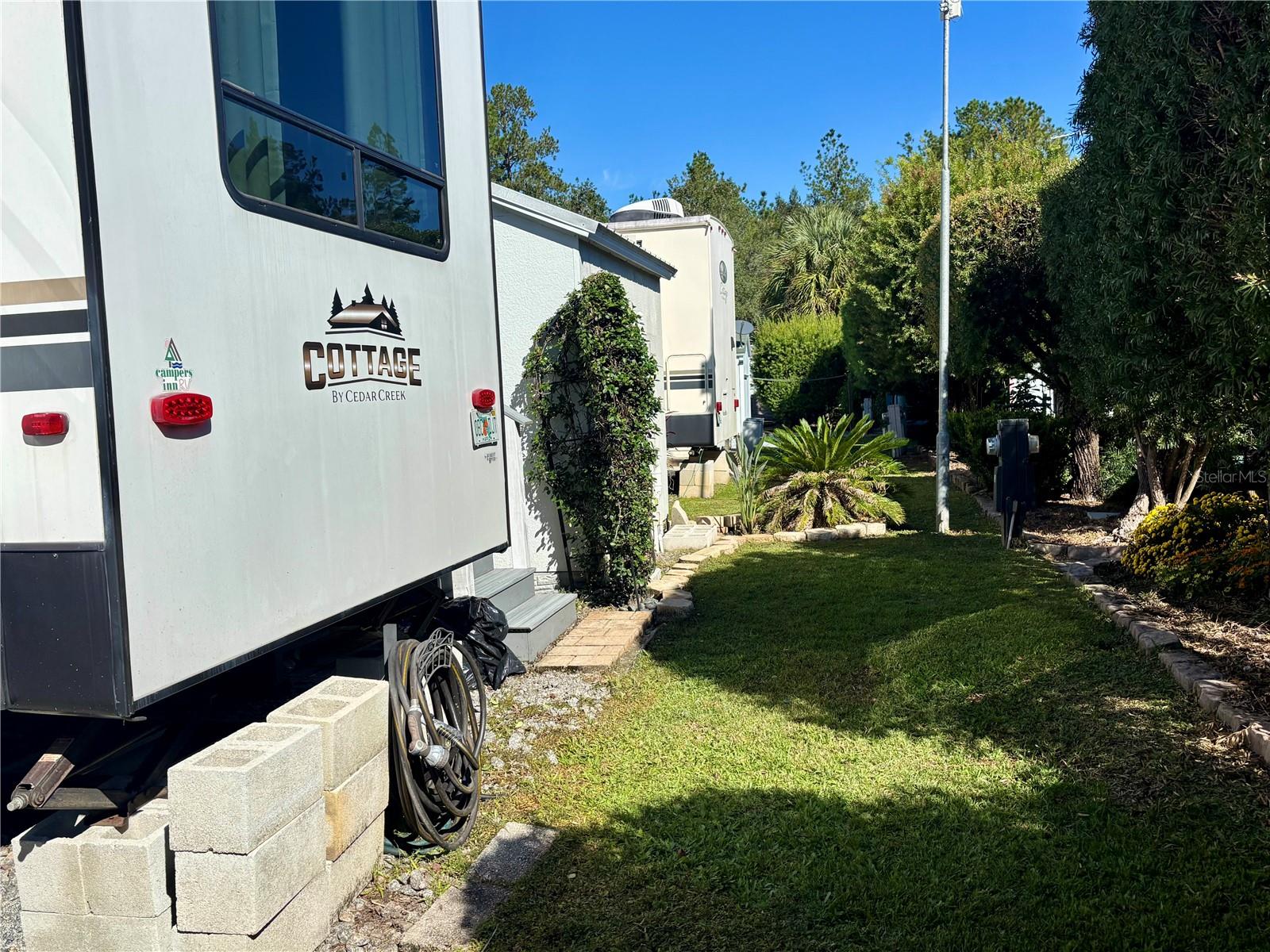 Image 7 of 36 For 3259 102nd Avenue Road