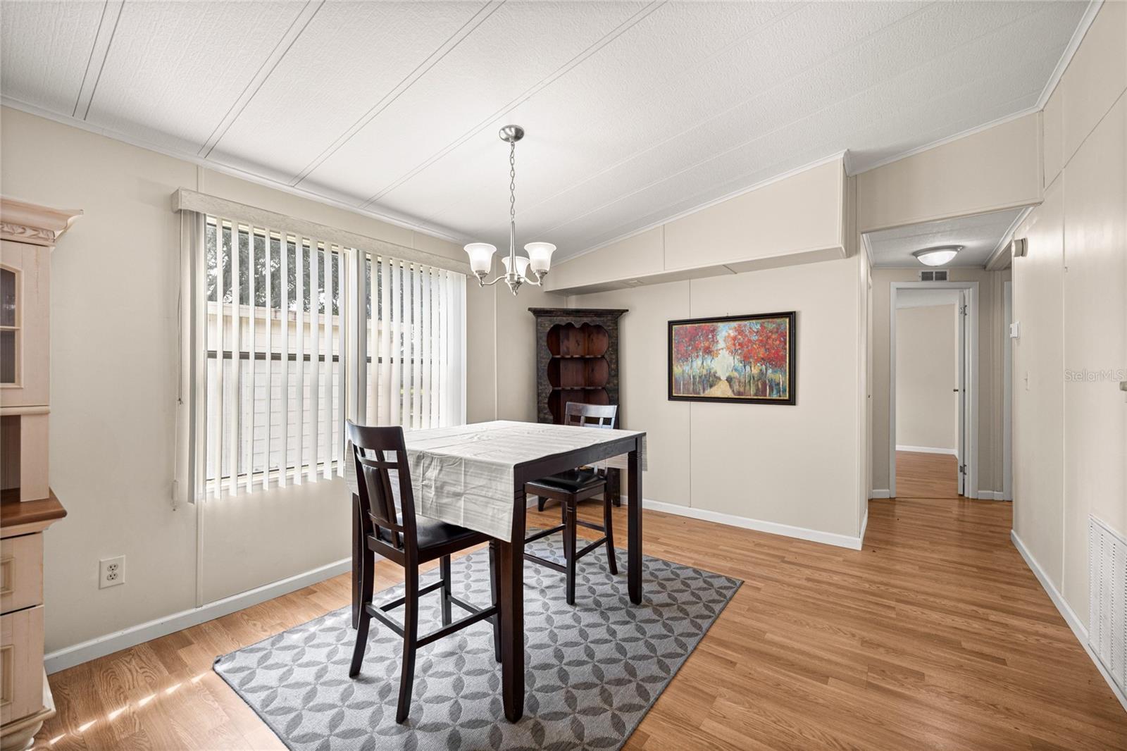 Image 10 of 31 For 712 Devon Drive