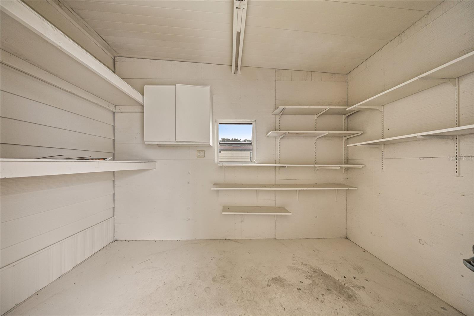 Image 24 of 31 For 712 Devon Drive