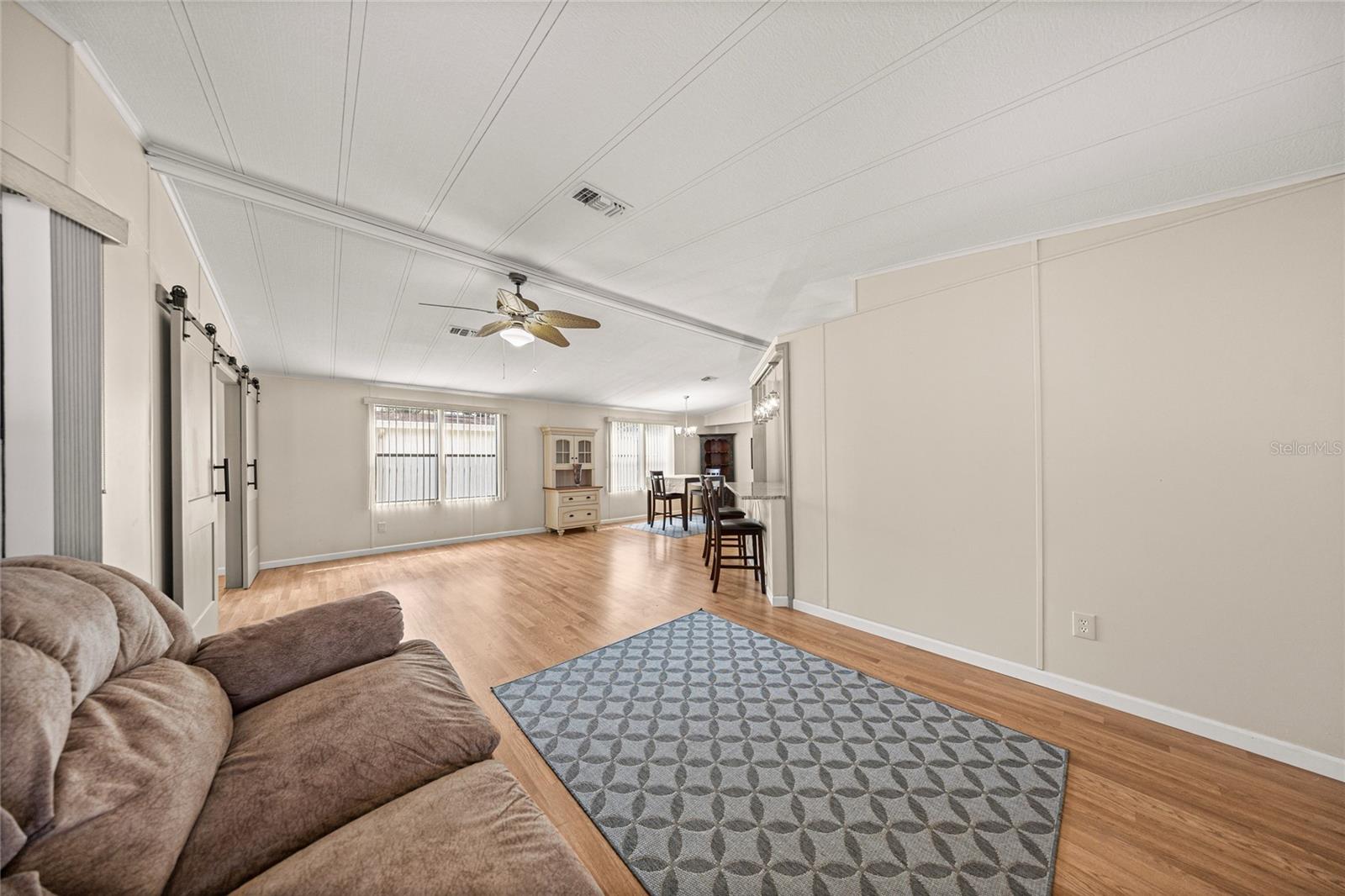 Image 8 of 31 For 712 Devon Drive