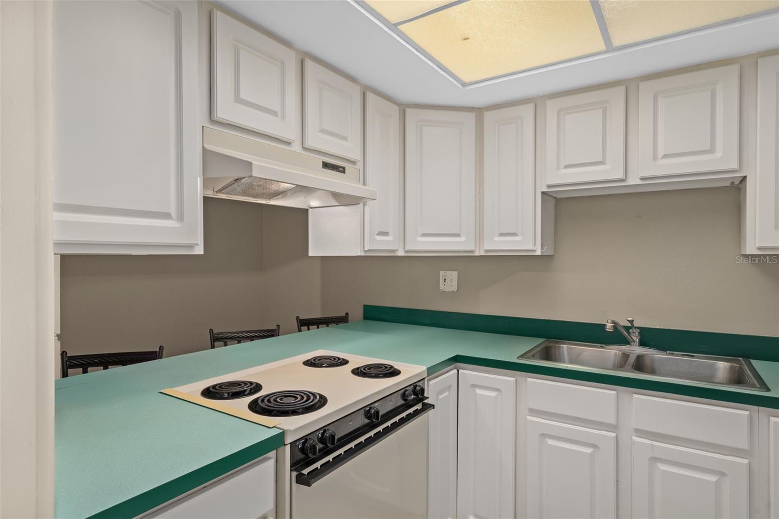 Image 18 of 53 For 2400 Forest Drive 117