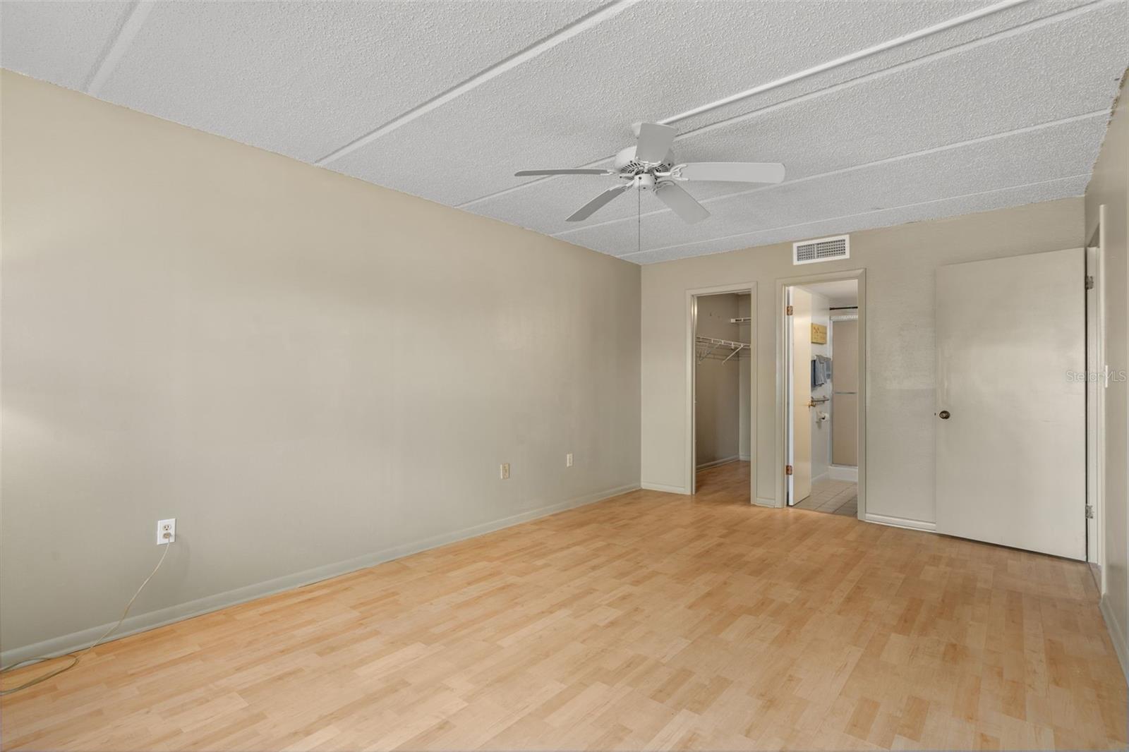 Image 24 of 53 For 2400 Forest Drive 117