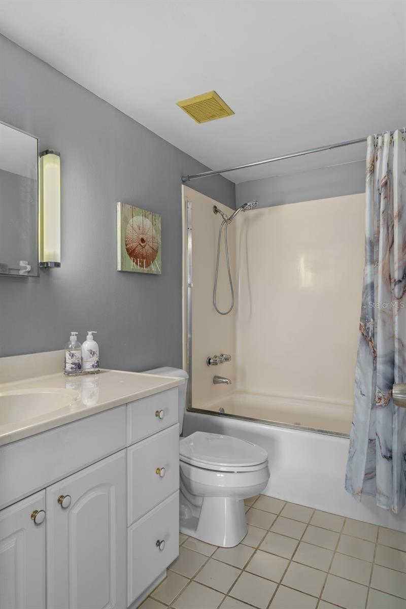 Image 30 of 53 For 2400 Forest Drive 117