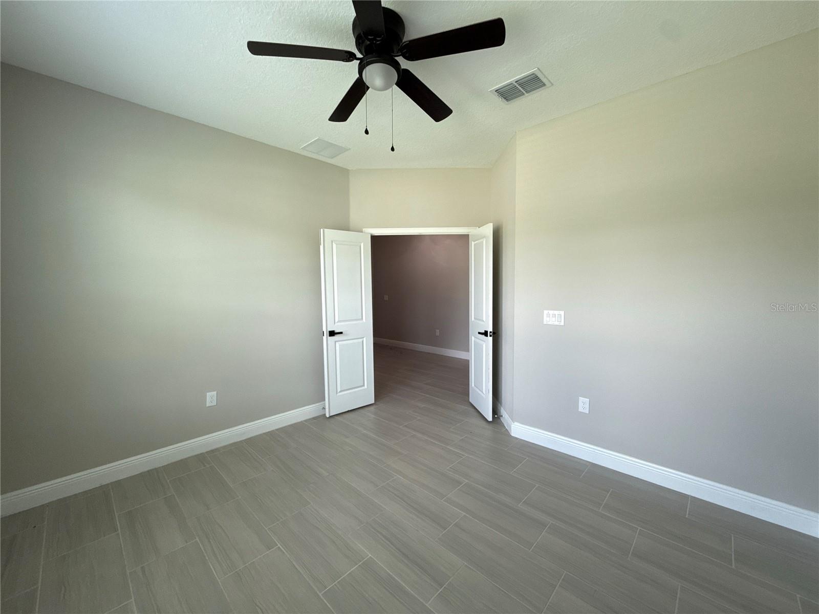 Image 17 of 25 For 3810 4th Terrace