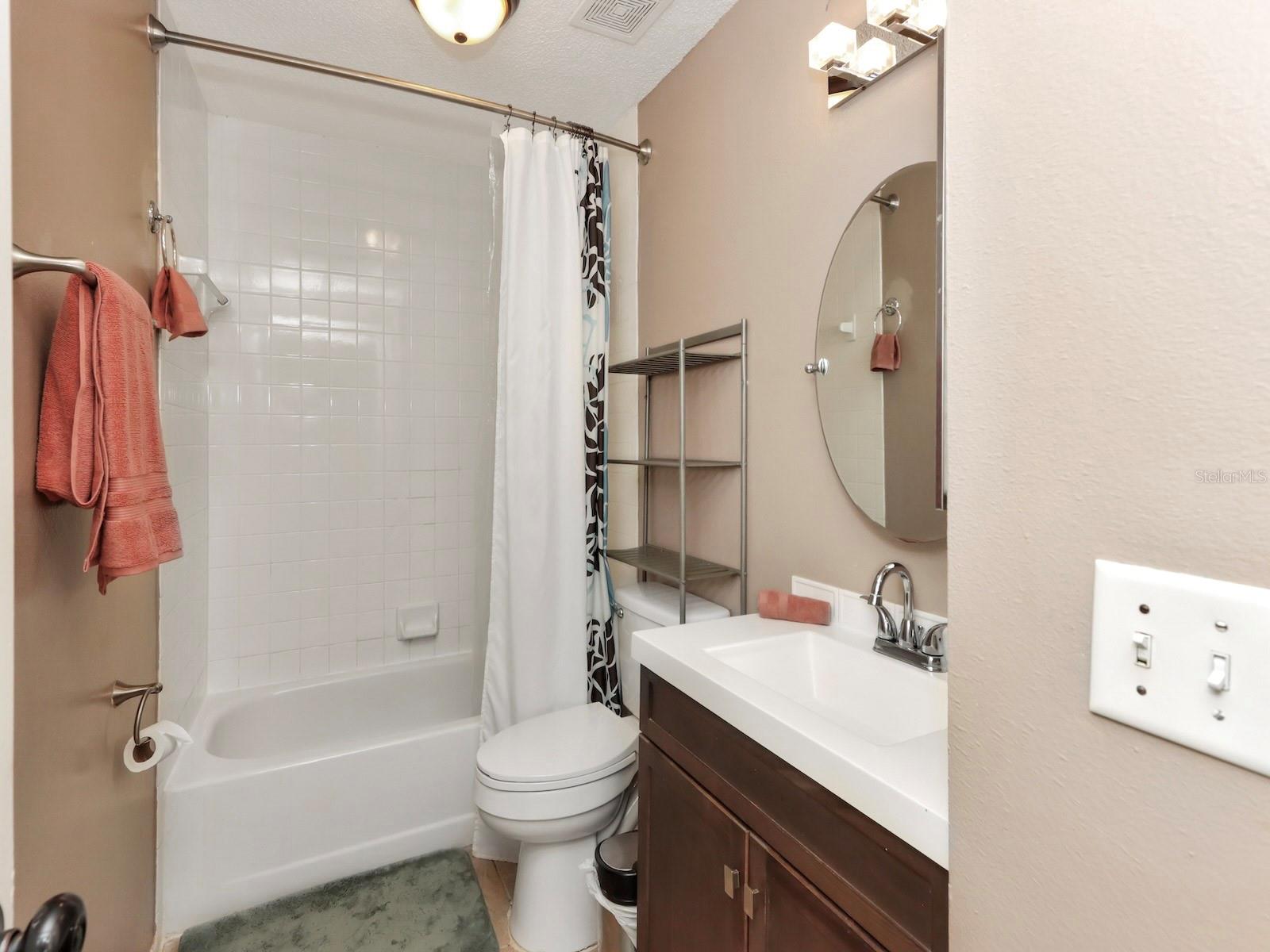 Image 17 of 36 For 8822 Kensington Court