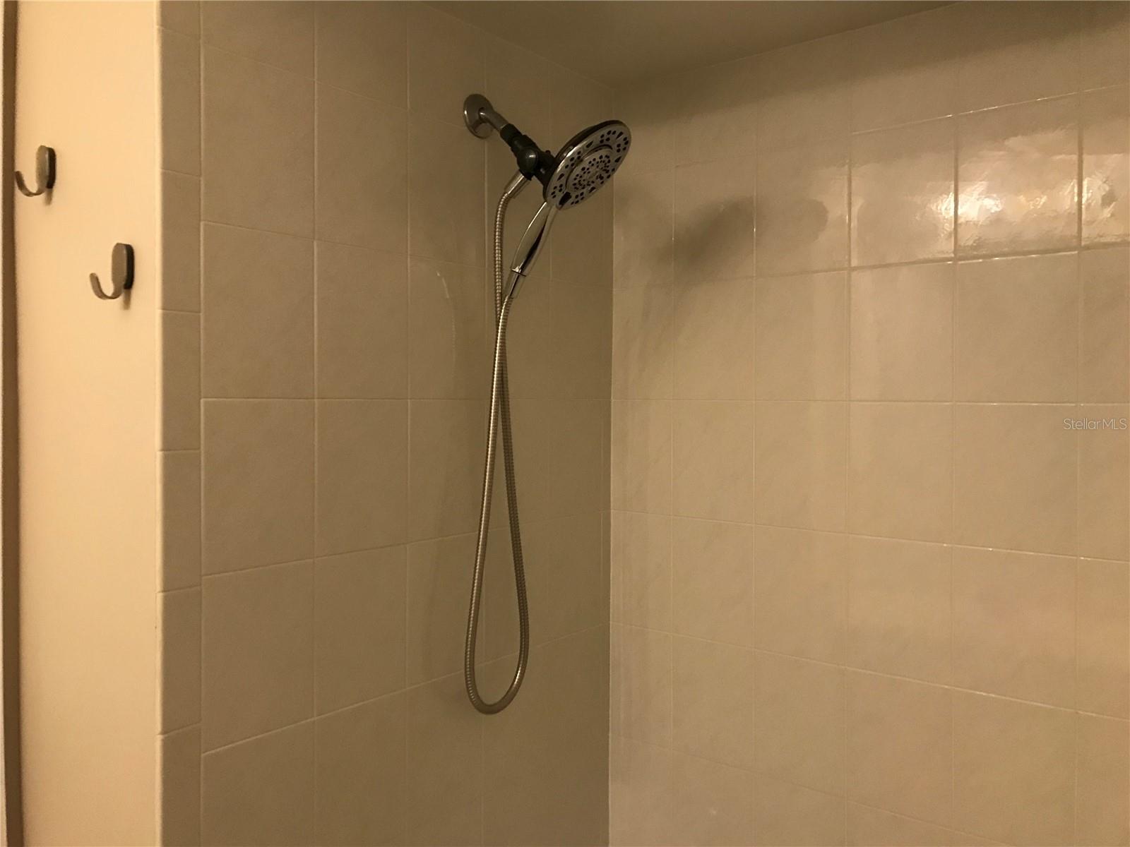 Image 27 of 32 For 2595 Brentwood Circle