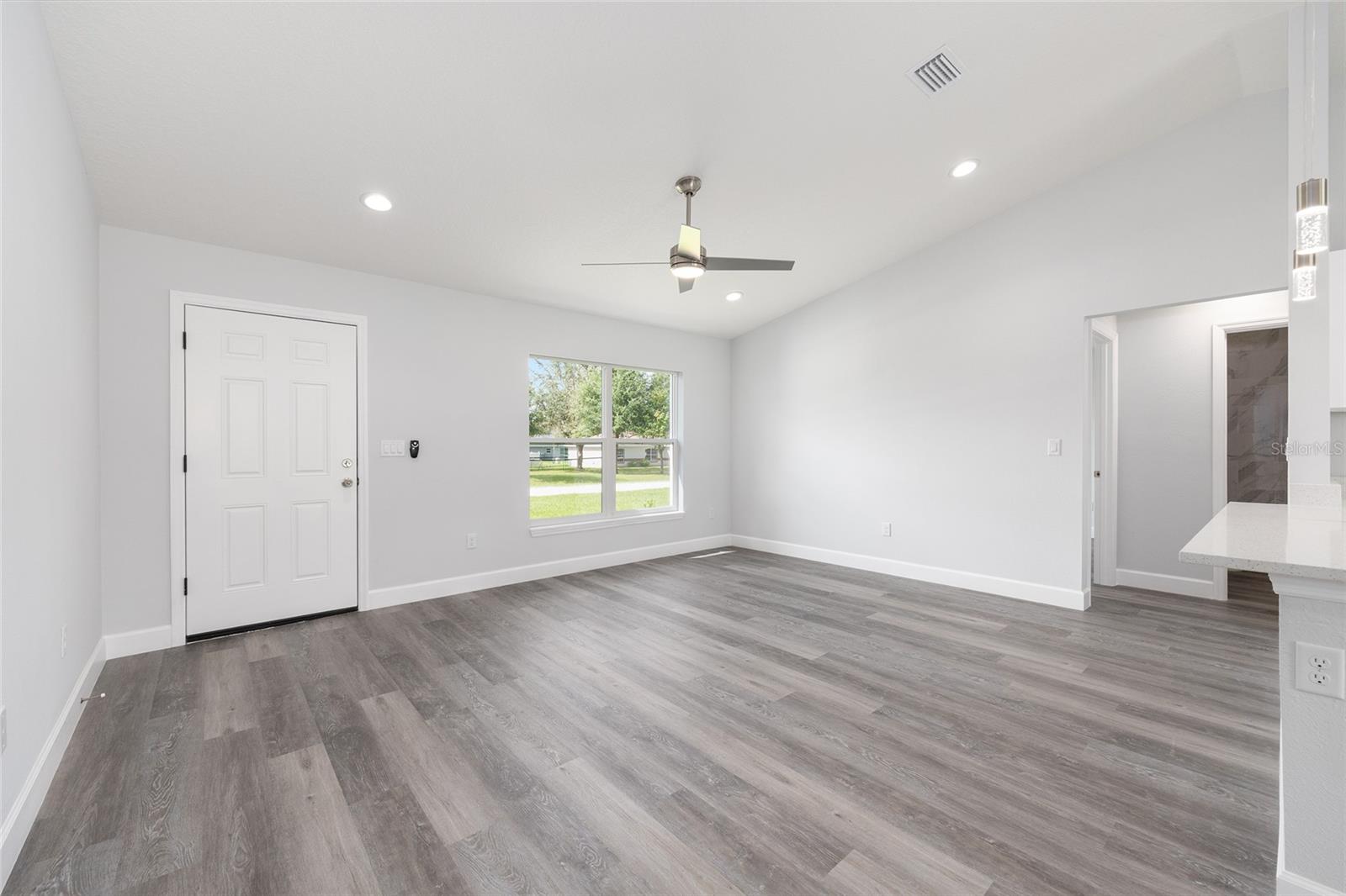 Image 7 of 31 For 13269 113th Place
