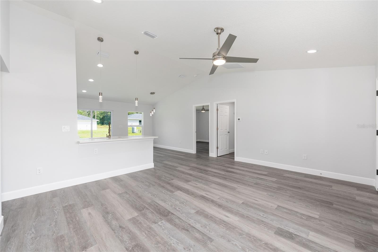 Image 9 of 31 For 13269 113th Place