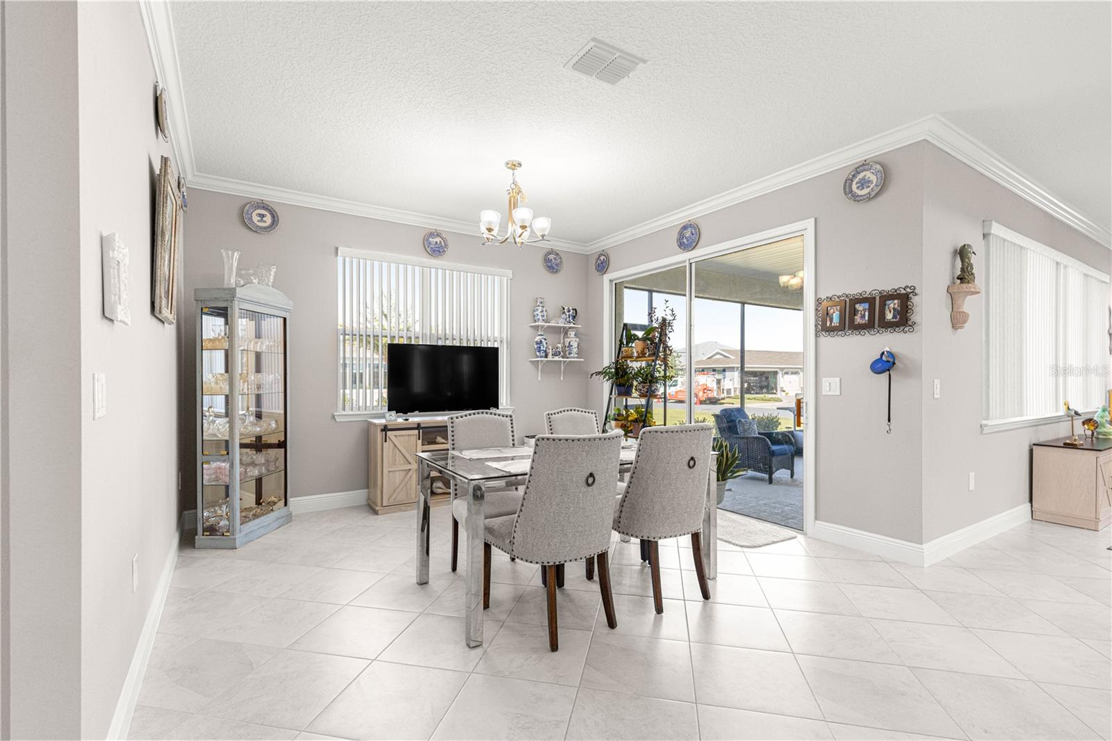 Image 24 of 52 For 8310 97th Avenue