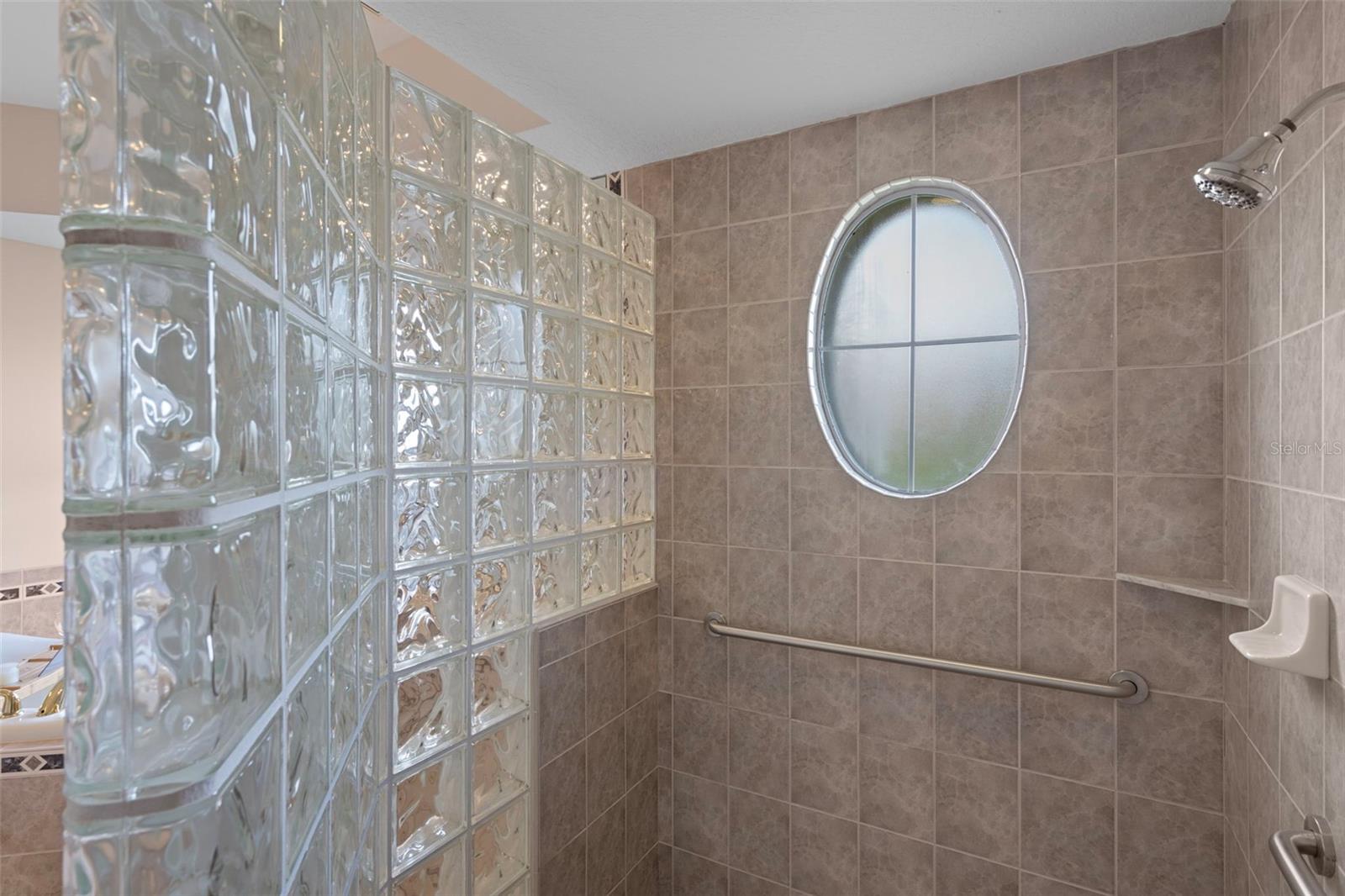 Image 32 of 93 For 576 Fenway Drive