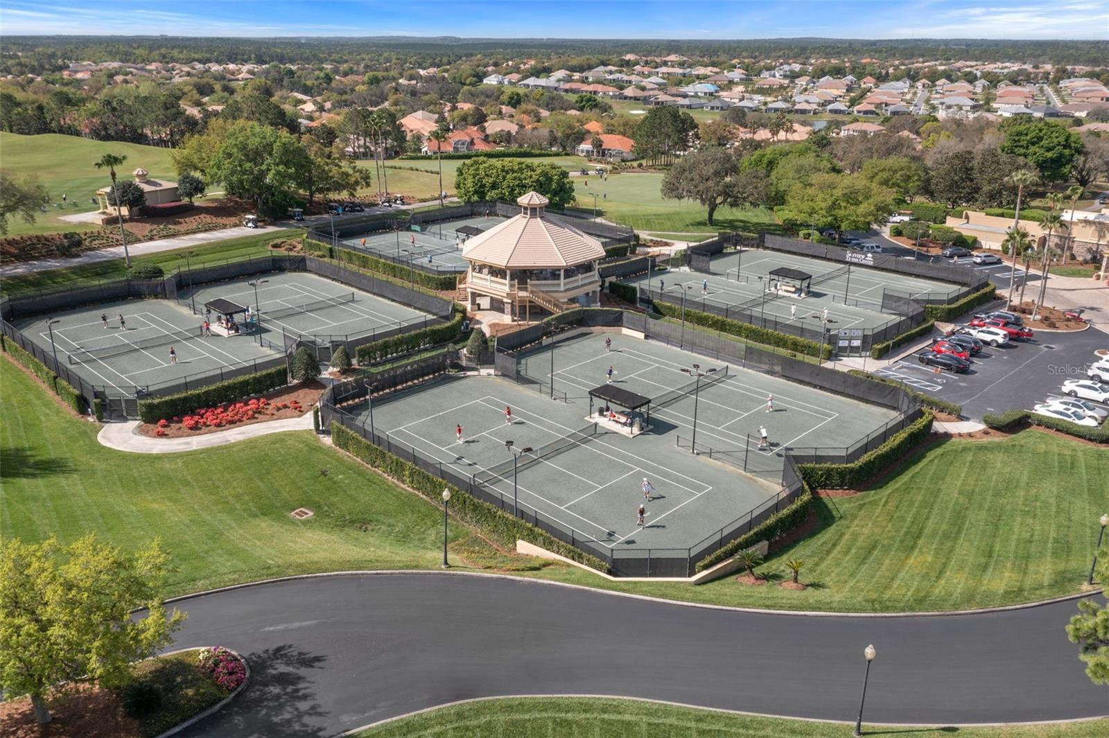 Image 84 of 93 For 576 Fenway Drive