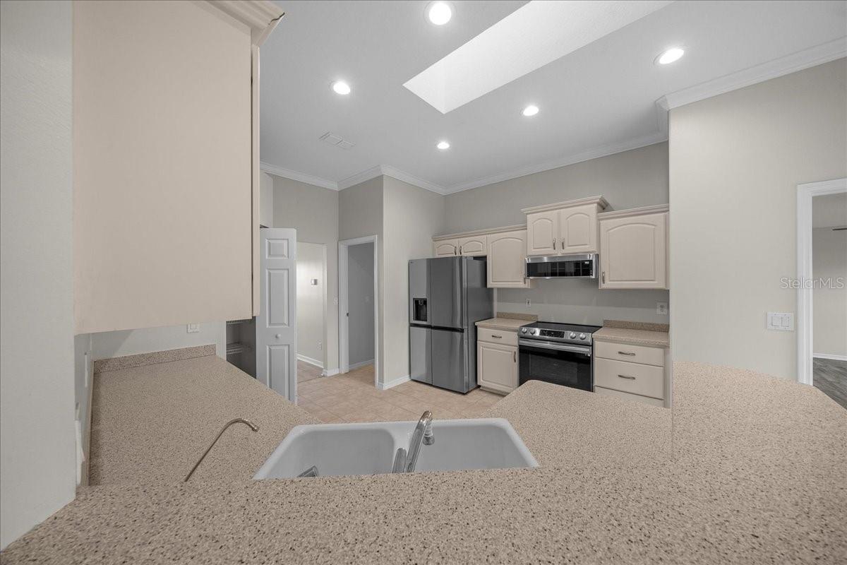 Image 22 of 70 For 4850 97th Place