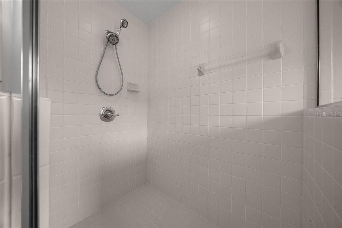 Image 30 of 70 For 4850 97th Place