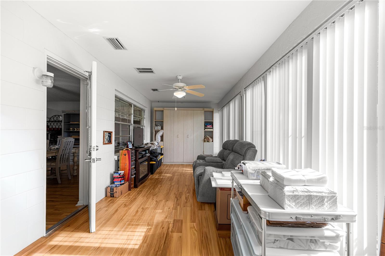 Image 21 of 50 For 9335 85th Terrace E