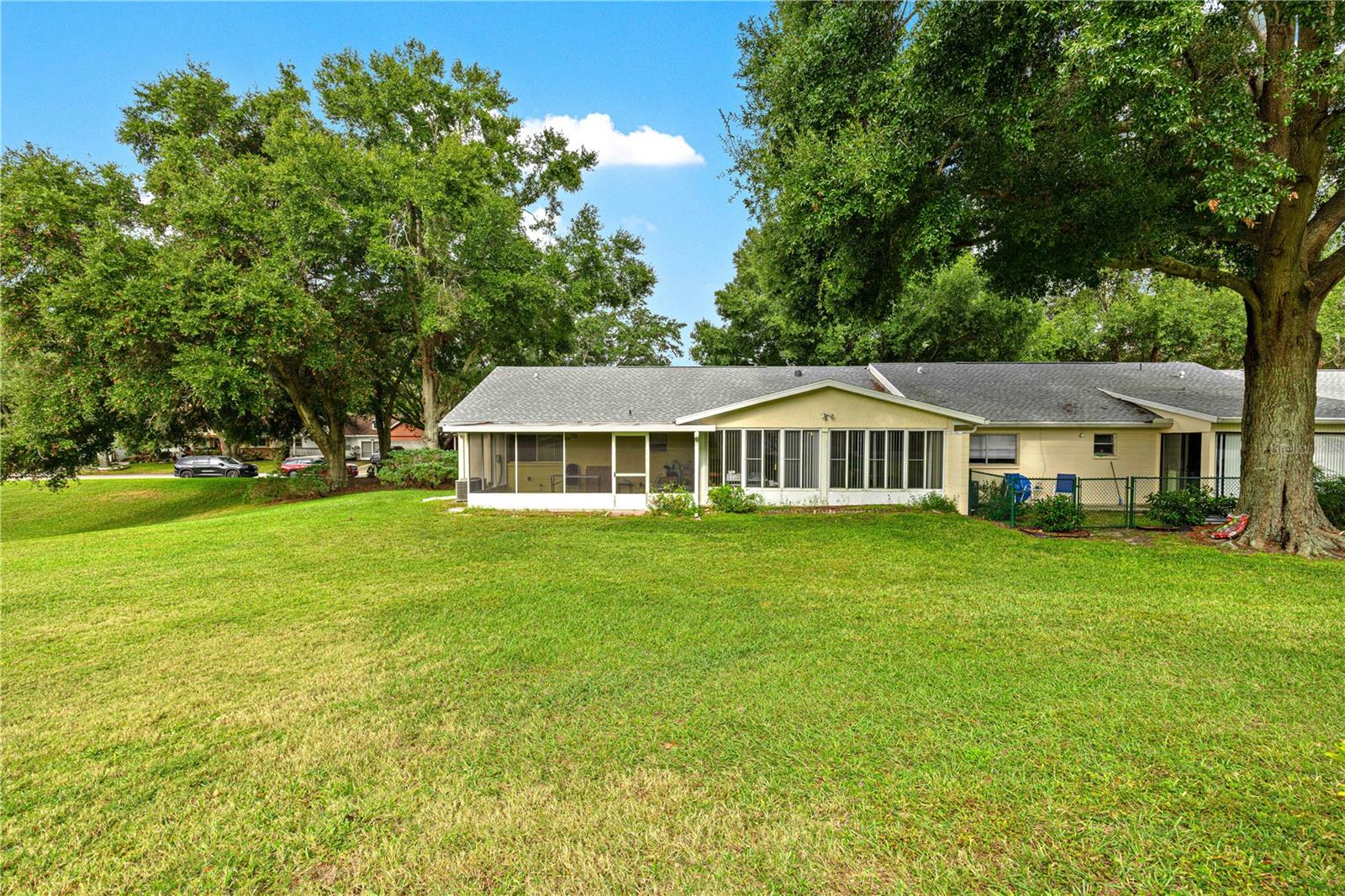 Image 38 of 50 For 9335 85th Terrace E