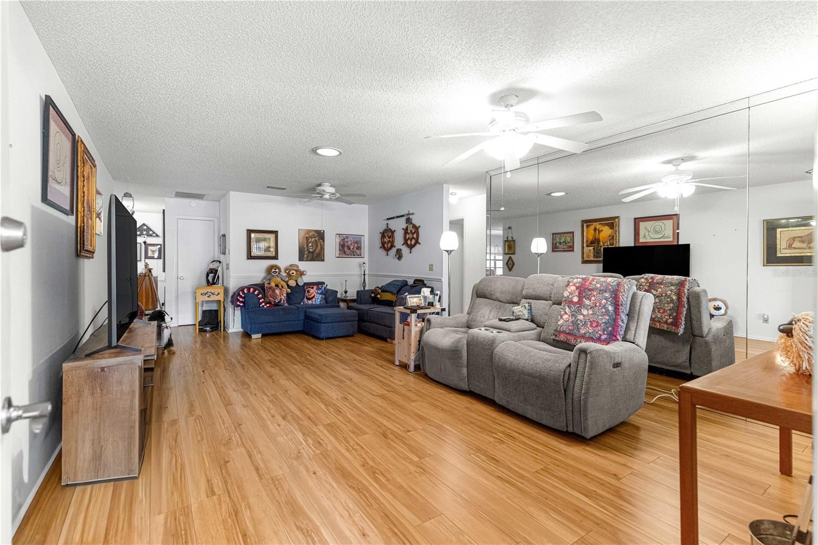 Image 4 of 50 For 9335 85th Terrace E