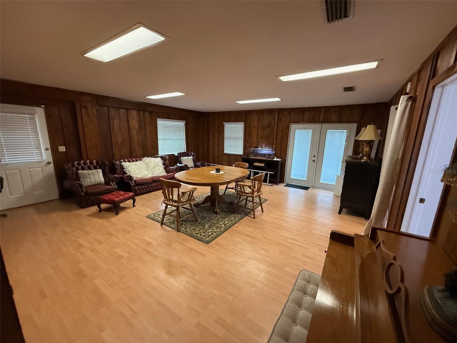 Image 11 of 13 For 3250 Lake Weir Avenue