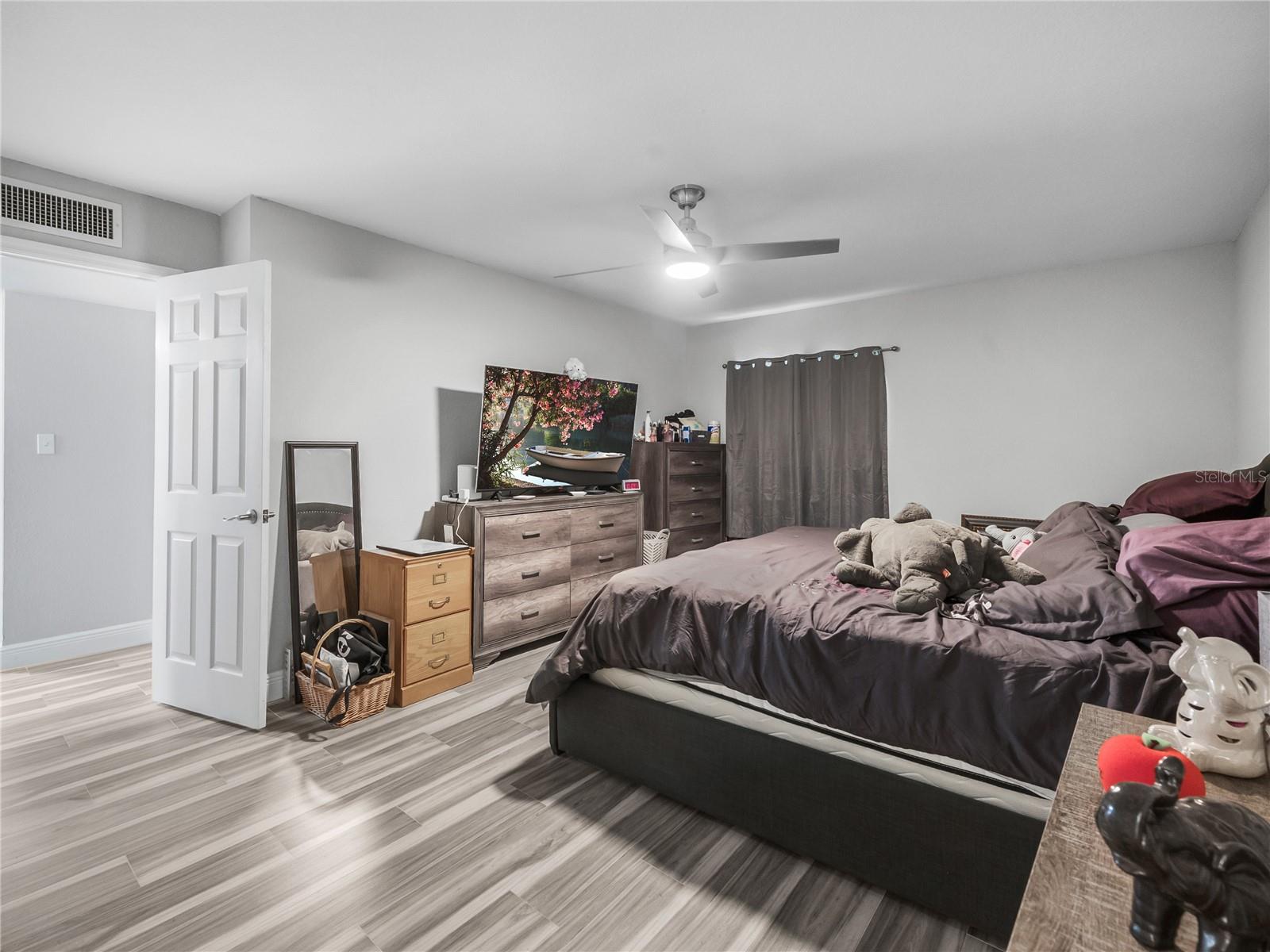 Image 23 of 26 For 622 Fairways Circle A