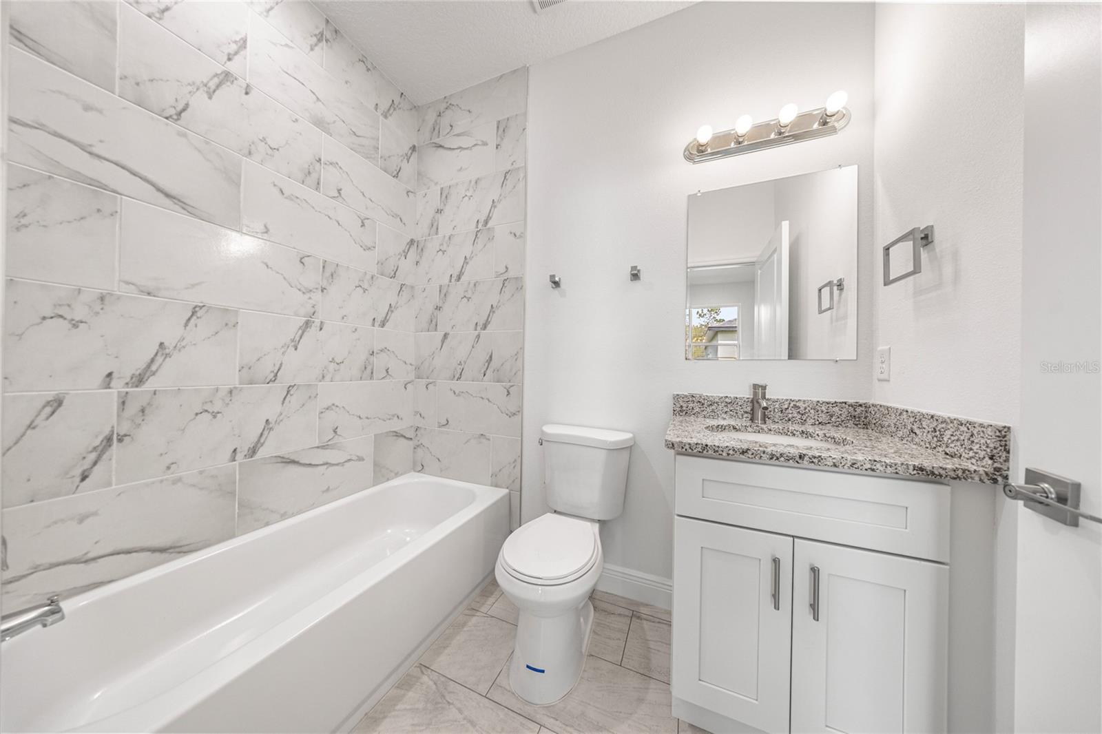 Image 21 of 37 For 14839 79th Terrace Road