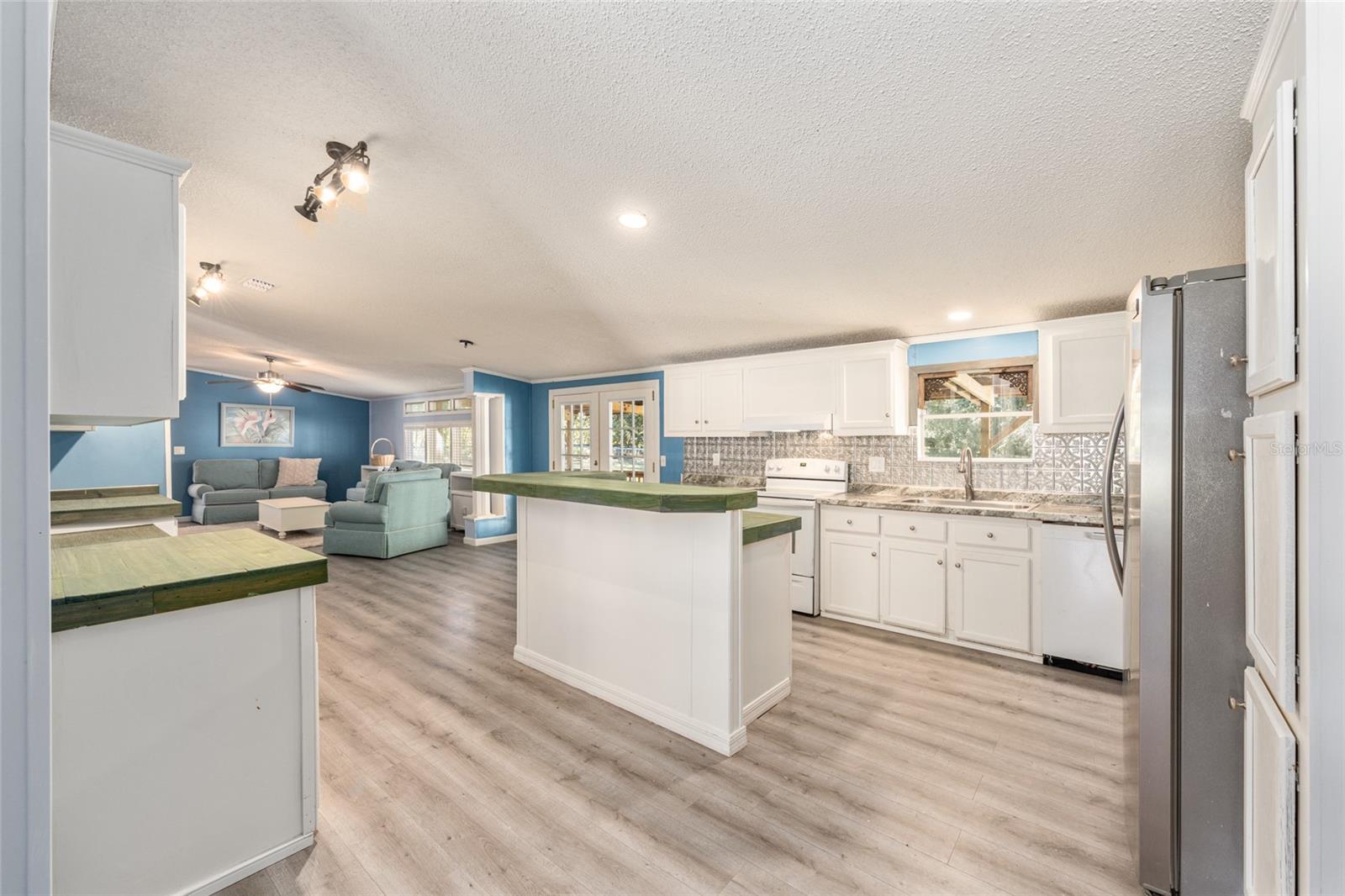 Image 4 of 90 For 12444 Us Highway 27