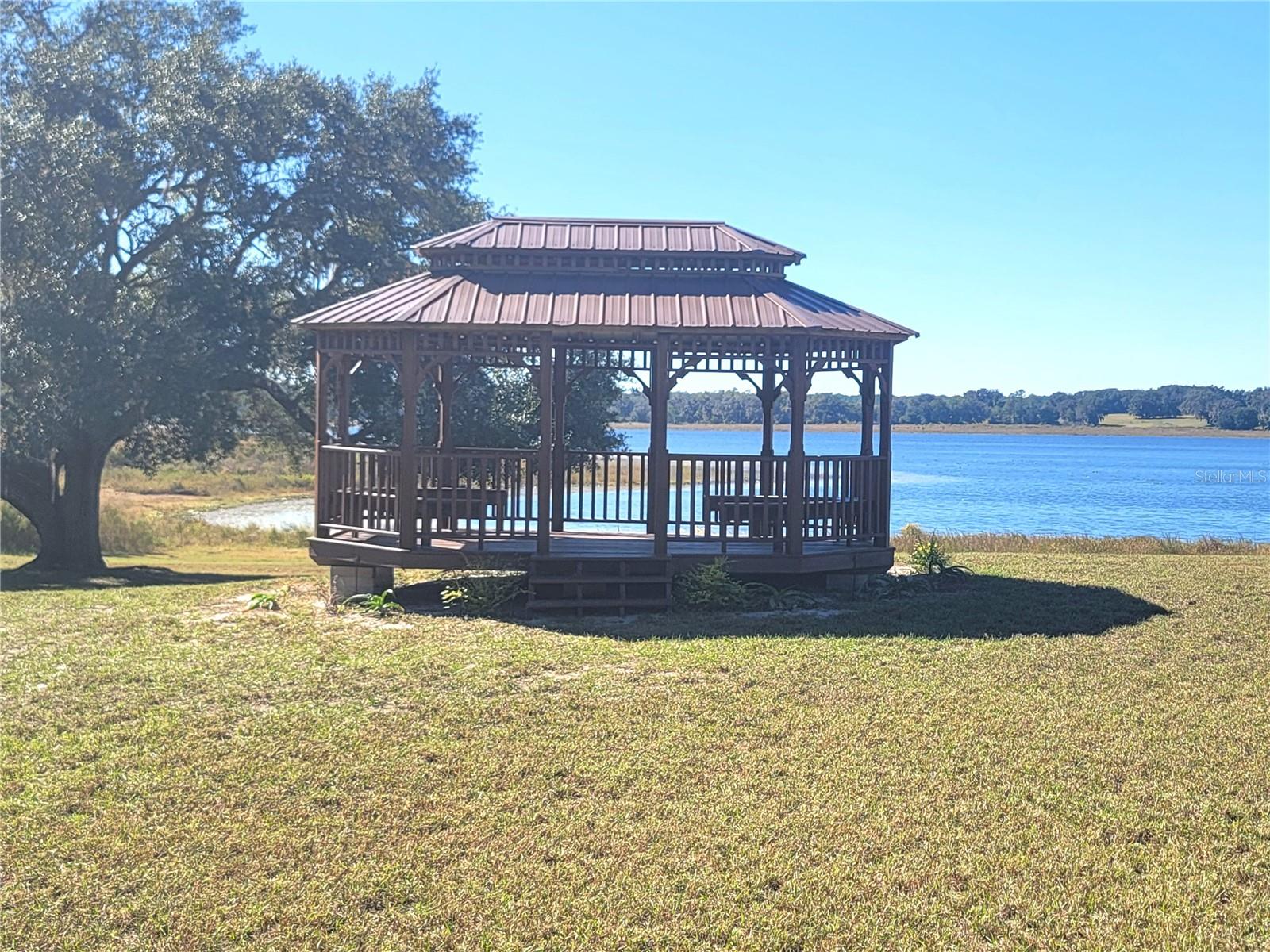 Image 7 of 11 For Soundview Drive