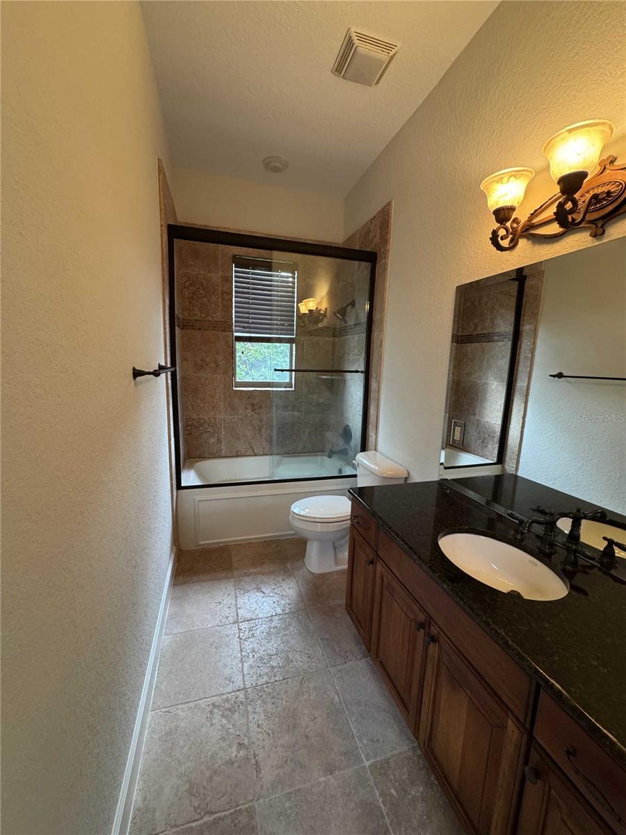 Image 13 of 34 For 1701 28th Street