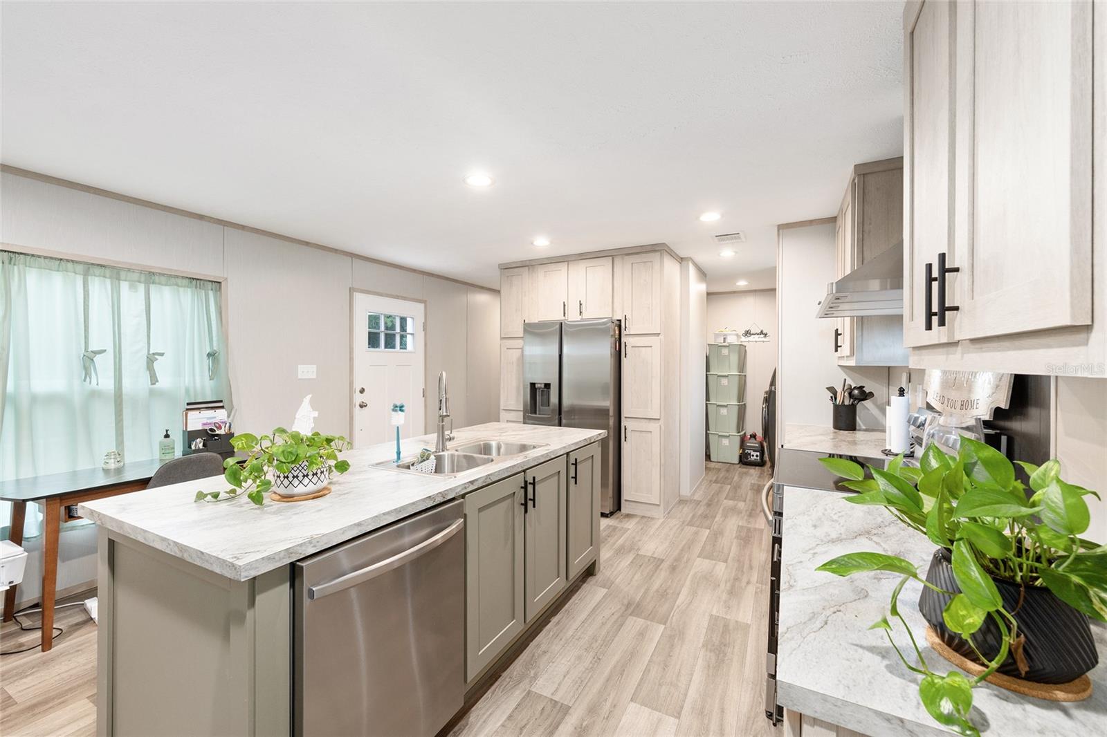 Image 15 of 57 For 14642 111th Terrace