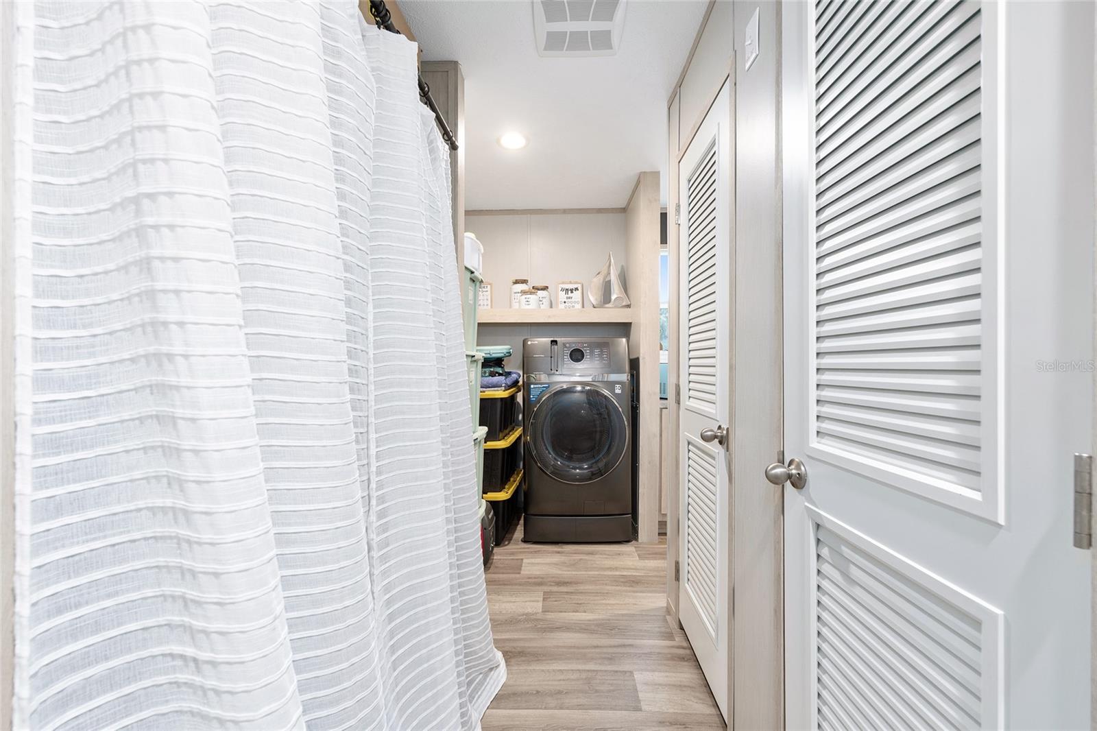 Image 17 of 57 For 14642 111th Terrace