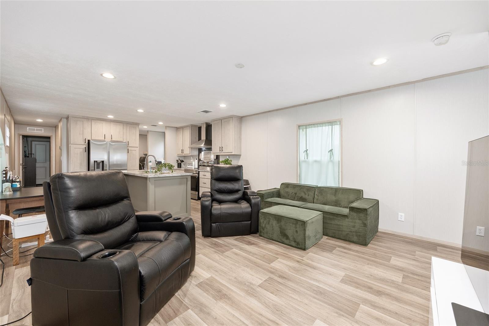 Image 21 of 57 For 14642 111th Terrace