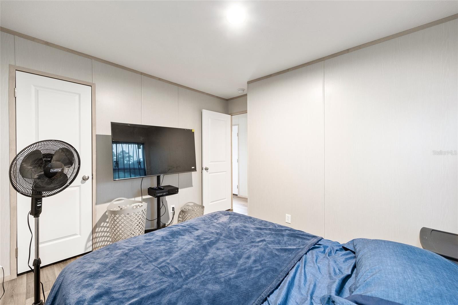 Image 29 of 57 For 14642 111th Terrace